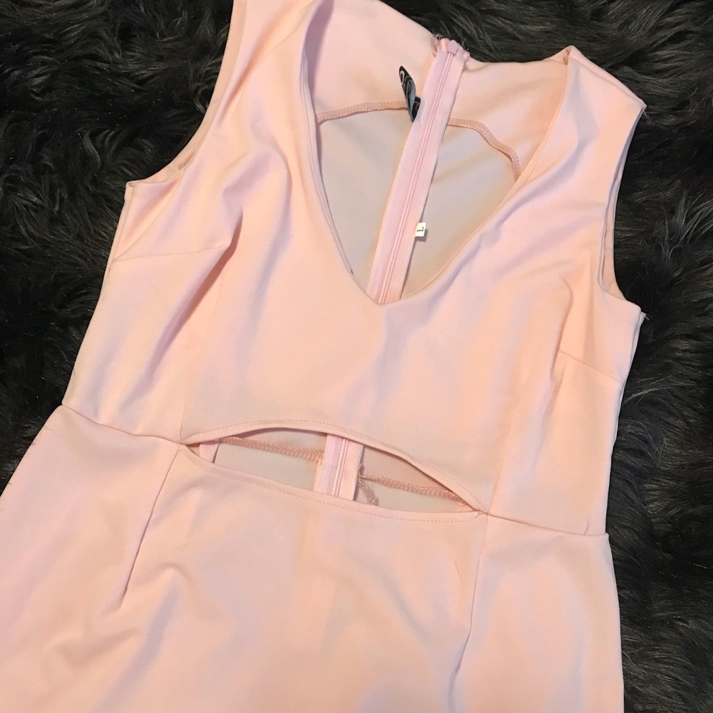 Baby pink cutout bodycon dress L